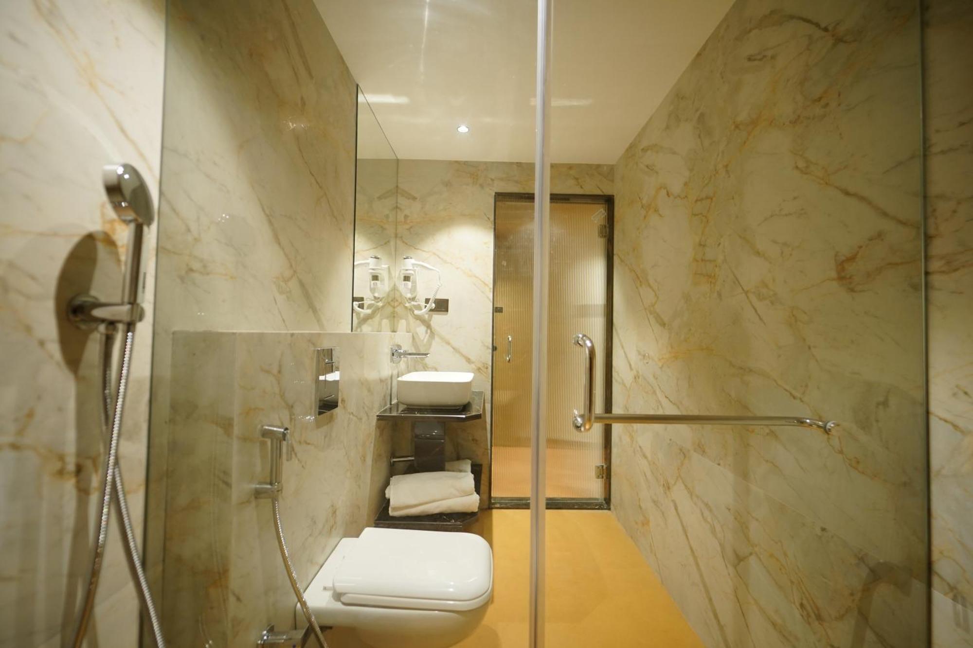 Hotel Park Inn Nellore - Near The Hospital & Highway Esterno foto